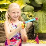 B. toys Little Fisher's Kit – Magnetisches Angelspiel mit 2 Ruten & 8 Meerestieren für Kinder ab 3 Jahren – Bild 3