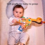 TUMAMA Baby Giraffen-Rassel 35 cm – Hängendes Sensorik-Spielzeug für Kinderwagen & Krippe – Bild 4