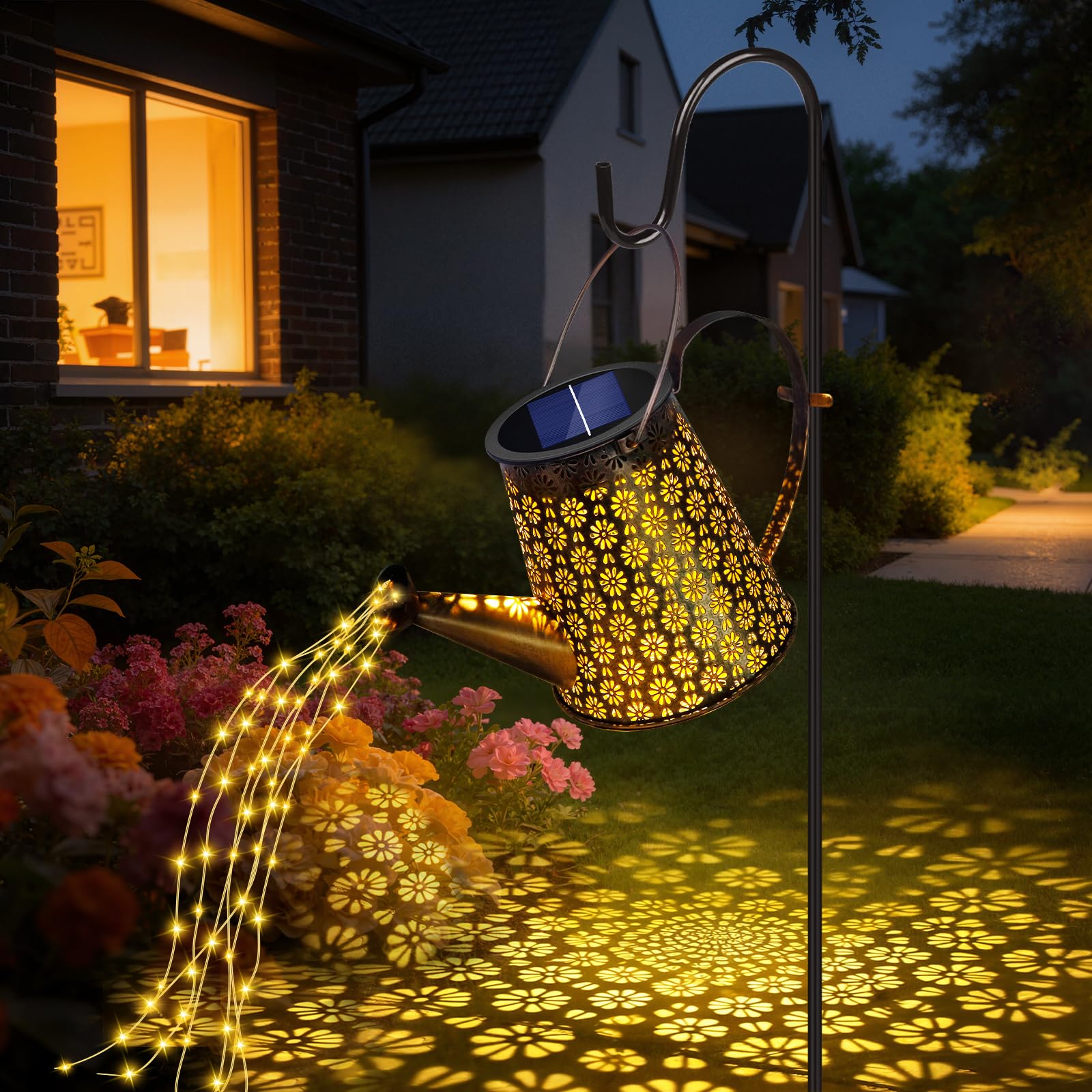 81JUyHM7DyL._SY1600_.jpg Blakapoo Solar Gießkanne Lichterkette – LED Wasserfall Gartenlicht mit 90 warmweissen LEDs – Bild 1