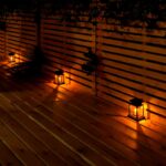 LED Solarlaterne 2er Set mit flackernder LED Kerze – Warmweiss Gartenlampe mit Akku – Bild 6
