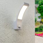 LongLife LED Wandleuchte 15W Neutralweiss mit Bewegungsmelder – IP54 Aussenleuchte