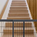 Relaxdays Absperrgitter ausziehbar 56x70-108 cm – Schutzgitter für Treppen & Türen – Bild 5