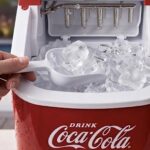 Salco Coca-Cola Eiswürfelmaschine – 10 kg/24h Eisbereiter mit Tragebügel & LED-Display – Bild 8