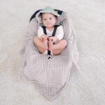 Bearmoss Einschlagdecke 90x90 cm – Universal Babydecke mit Kapuze für Babyschale & Kinderwagen – Bild 5