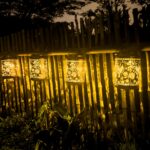 Kolibri Solarlaterne mit Musteraussparung – Solarbetriebene Gartendeko für Aussen – Bild 7
