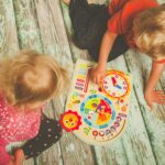 Tooky Toy Kalenderuhr aus Holz – Lernuhr für Kinder mit Jahreszeiten & Wetter – Bild 2