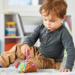 Learning Resources Spike der Igel – Feinmotorik-Spielzeug mit 6 Fidget-Aktivitäten ab 1 Jahr – Bild 2