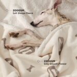 BEDSURE Hundedecke 102x76cm wasserdicht – Sherpa Fleece Wendedecke für mittlere Hunde – Bild 3