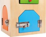 small foot Schlosshaus aus Naturholz – Motorik-Spielzeug mit 7 Schlössern für Kinder ab 3 Jahren – Bild 2