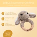 Bärenfreunde Greifling mit Namen – Holzrassel & Beissring für Babys personalisiert – Bild 4
