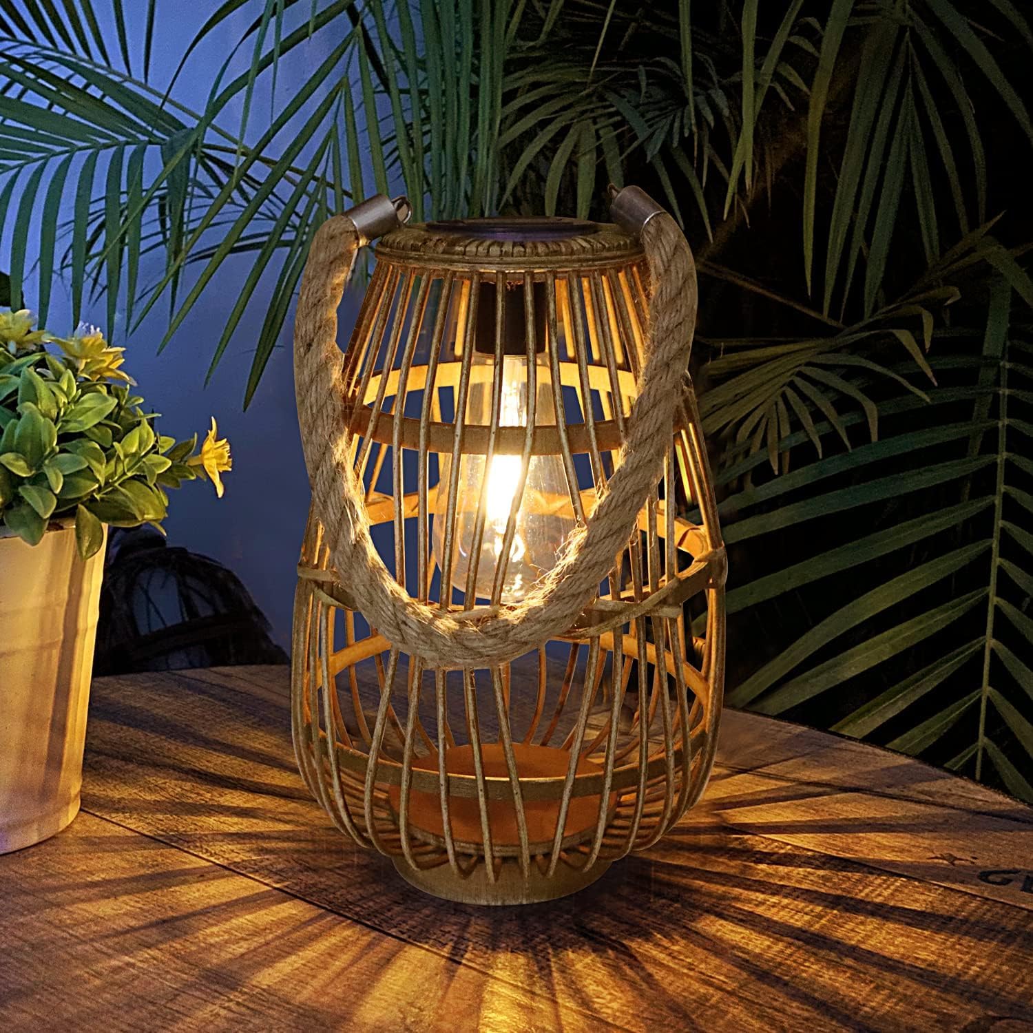 Pearlstar Rattan-Solarlaterne 27 cm – Hängende Gartendeko mit Automatik für Aussen