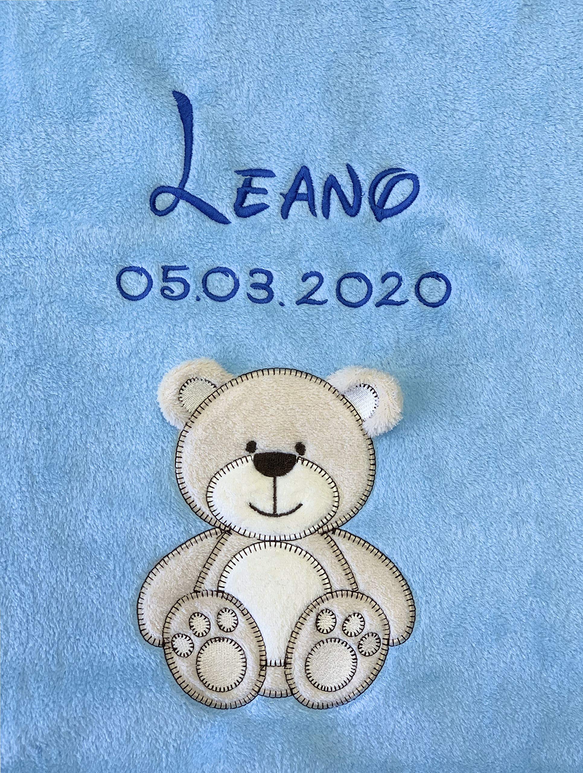 KIDDI-MEDIA Babydecke Hellblau mit Bär – Personalisiert mit Name & Geburtsdatum