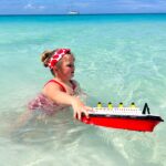 Toyland® 41cm Titanic-Spielzeugschiff – Schwimmendes Wasserspielzeug für Badewanne & Pool – Bild 8
