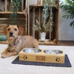 LAUBLUST Personalisierte Futterstation für Hunde – Bambus mit Gravur, Grössen M, L, XL – Bild 2