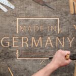 Namofactur LED-Wandlampe Wolf aus Holz – DIY-Selbstbauset mit Hintergrundbeleuchtung – Bild 8