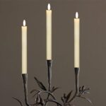 Eldnacele LED Stabkerzen 8er Set mit Fernbedienung & Timer – Flammenlose Echtwachskerzen Elfenbein – Bild 7