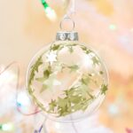 Kesote Weihnachtskugeln Gold 24er-Set – Kunststoff-Christbaumkugeln mit Glitzer & Deckel – Bild 6