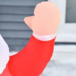 HOMCOM Aufblasbarer Weihnachtsmann 120cm mit LED-Beleuchtung – IP44 Weihnachtsdeko für Innen & Aussen – Bild 8