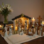 14-teiliges Krippenfiguren Set handbemalte Weihnachtskrippe mit LED-Beleuchtung – Bild 8