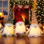 ACAREY Weihnachtswichtel 3er Set mit LED Licht – Festliche Plüsch Dekorationen für Innen – Bild 7