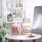 Yankee Candle Vanilla Duftkerze groß – 150 Std. Brenndauer im Glas – Bild 2