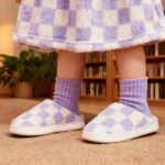 Guyarns Kinder Hausschuhe mit Memory-Schaum – Warme Pantoffeln mit rutschfester Sohle – Bild 2