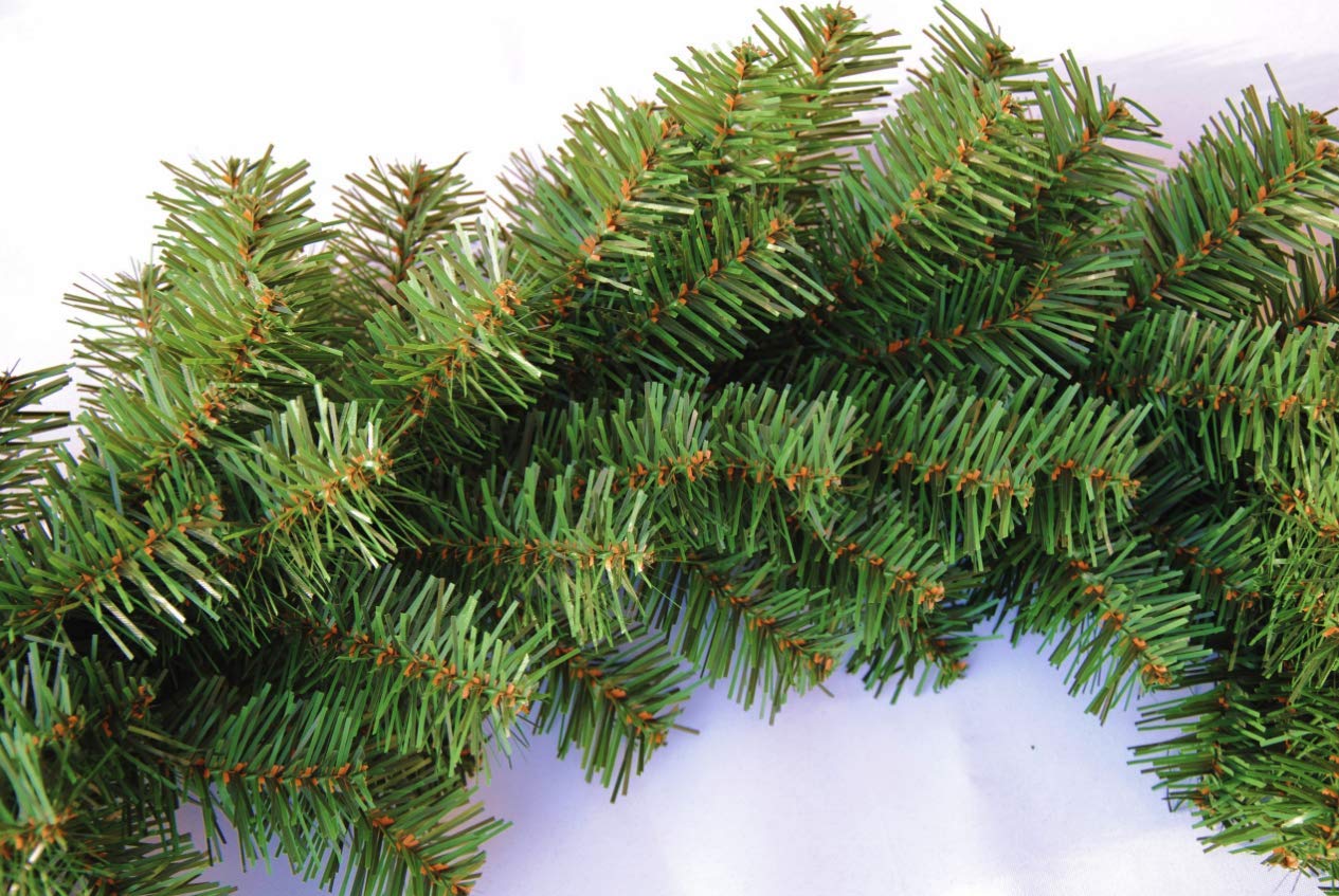 71NAIvh-69L._SY847_.jpg 6 Meter Künstliche Tannengirlande Grün/Weiss – Realistische Weihnachtsdeko für Innen & Aussen – Bild 1