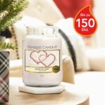 Yankee Candle Snow In Love grosse Duftkerze – 150 Stunden Brenndauer im Glas – Bild 2