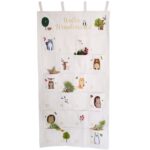 Papierdrachen Adventskalender 2026 Waldtiere – Bestickter Wandkalender 120x60 cm, wiederverwendbar