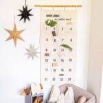 Papierdrachen Adventskalender 2026 – Bestickter Wandteppich 120x60 cm mit 24 Stoffbeutel – Bild 8