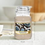 Yankee Candle Seaside Woods – Grosse Duftkerze mit 150h Brenndauer – Bild 3
