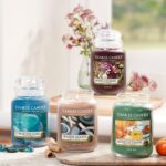 Yankee Candle Seaside Woods – Grosse Duftkerze mit 150h Brenndauer – Bild 7