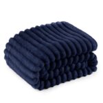 BEDSURE Kuscheldecke 150x200 cm Mikrofaser – Wärmende Sofadecke in Marine