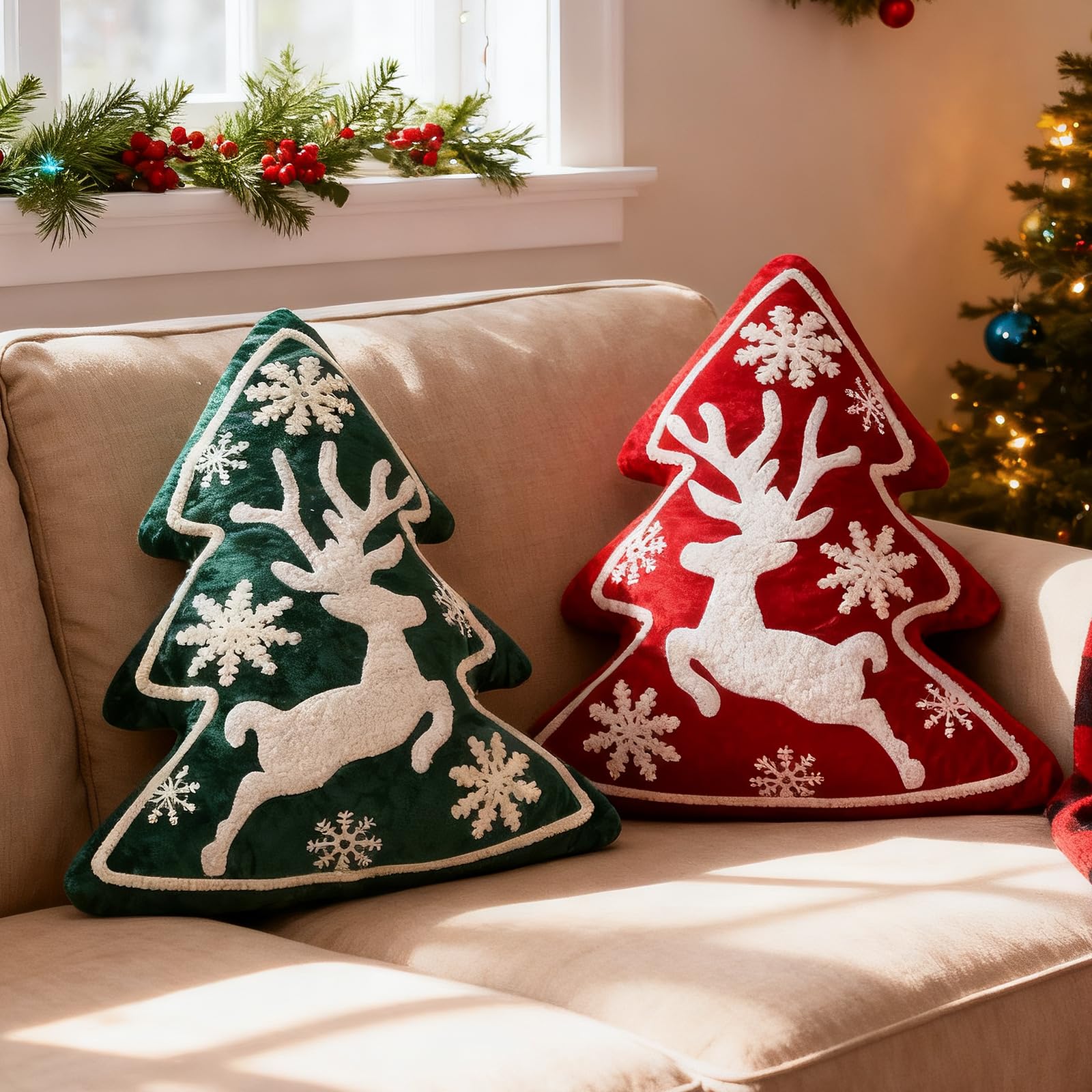 Lanpn 2er Set Weihnachtskissen Tannenbaum – Dekokissen mit Schneeflocke & Elch für Sofa & Bett