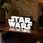 Paladone Star Wars Logo-Leuchte – Offizielle LED-Dekoleuchte mit 2 Lichtmodi – Bild 4
