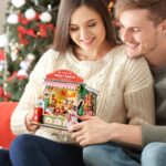 Rolife Weihnachtskuchenstand – 170-teiliges Miniatur Haus Bastelset ohne Kleber für Erwachsene – Bild 7