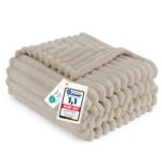 BEDSURE Kuscheldecke 150x200 cm Beige – Fleecedecke Sofadecke Wolldecke Waschbar
