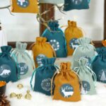 Papierdrachen Adventskalender 2026 – 24 Baumwoll-Stoffsäckchen mit Zahlenaufklebern & Jutekordel – Bild 2