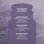 Yankee Candle Duftkerze Dried Lavender & Oak – 150h Brenndauer im Glastiegel – Bild 4