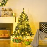 HOMCOM Künstlicher Weihnachtsbaum 120 cm mit 80 LED & Kugeln – Naturgetreuer Christbaum – Bild 2