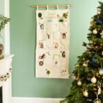 Papierdrachen Adventskalender 2026 Waldtiere – Bestickter Wandkalender 120x60 cm, wiederverwendbar – Bild 2