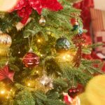 Valery Madelyn 60er Christbaumkugeln Set Rot Grün Gold – Bruchsicher Kunststoff Weihnachtsbaumschmuck – Bild 3