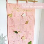 Papierdrachen Adventskalender 2026 Wandteppich Rosa Gold – 120x60 cm mit 24 Stoffbeuteln – Bild 5