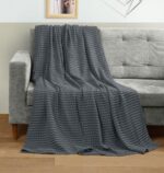 Utopia Bedding Baumwoll-Waffeldecke 228x182 cm Anthrazit – Atmungsaktive Tagesdecke für alle Jahreszeiten – Bild 2
